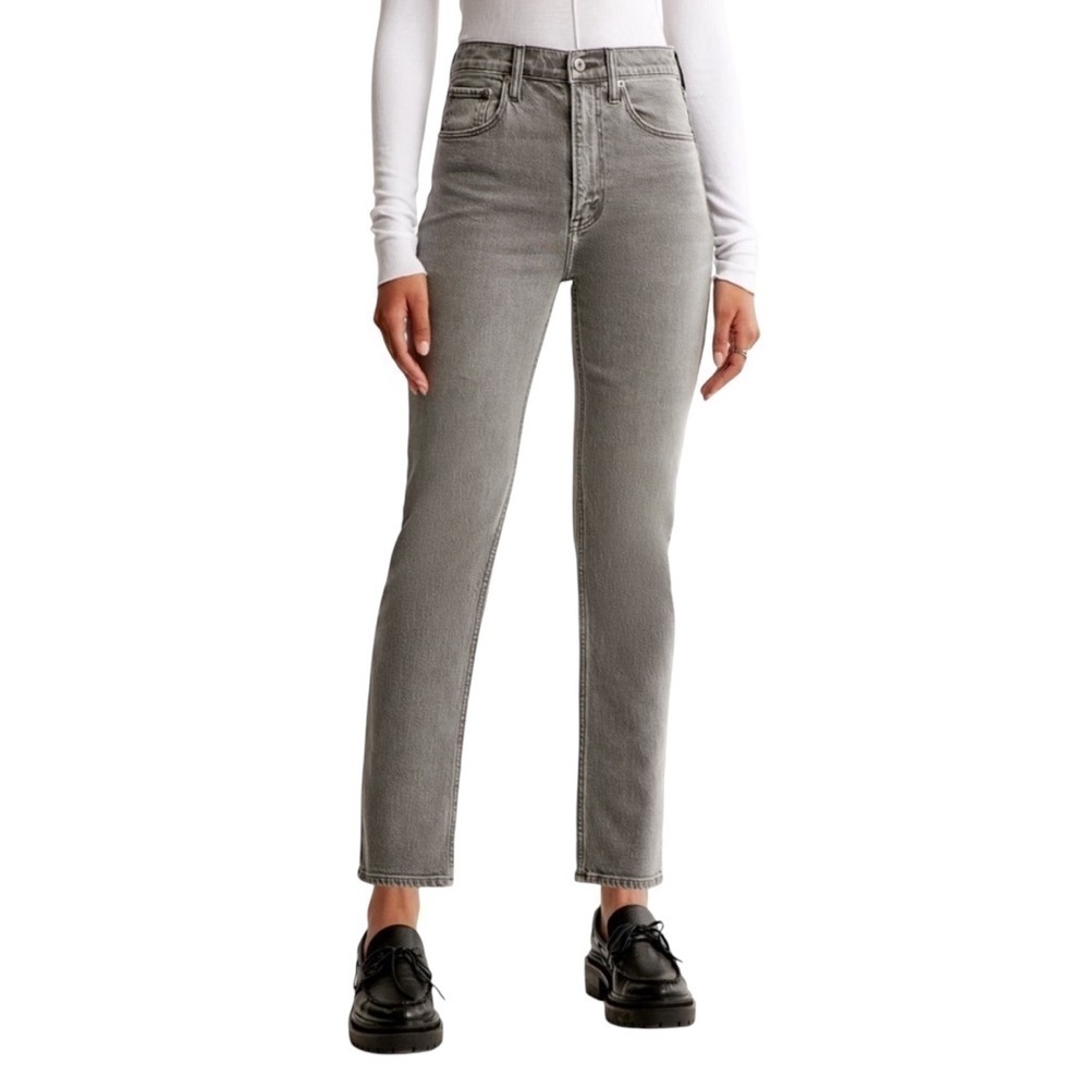 Abercrombie & Fitch The Ankle Straight Ultra High Rise Jeans Size 25 Grey